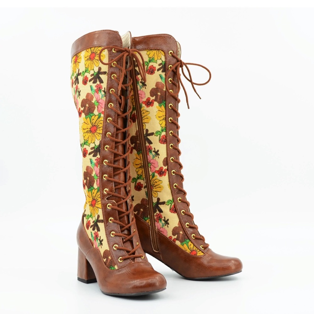 B.A.I.T. Footwear Calista Floral Canvas lace up boots Size 6 BRAND NEW!